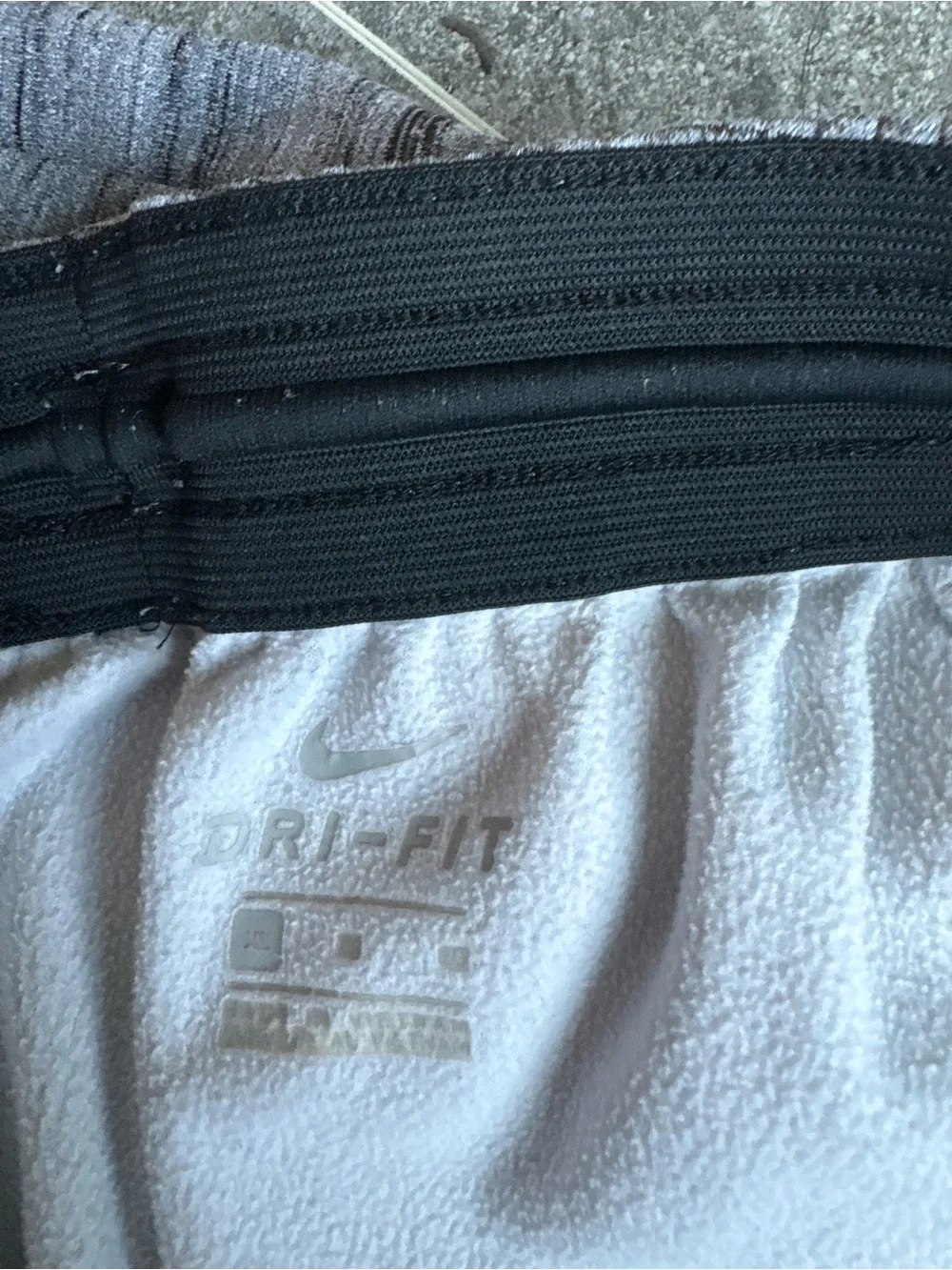 Nike lightweight joggers